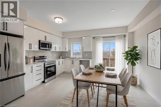 Photo du bâtiment - 660 Colborne St W