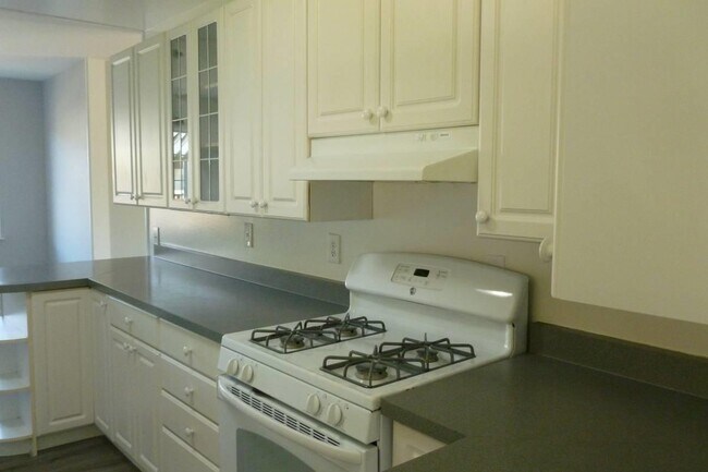 Building Photo - 2785 Newhall St