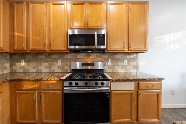 Foto del edificio - 305 Jamerson Ct