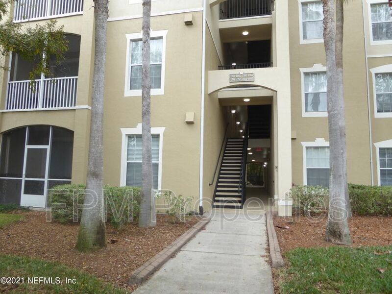 Primary Photo - 7801 Point Meadows Dr