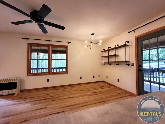 Building Photo - Beautiful 1 Bedroom Home with a Loft