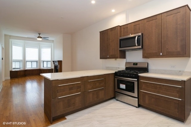 Foto del edificio - 1701 N Clybourn Ave