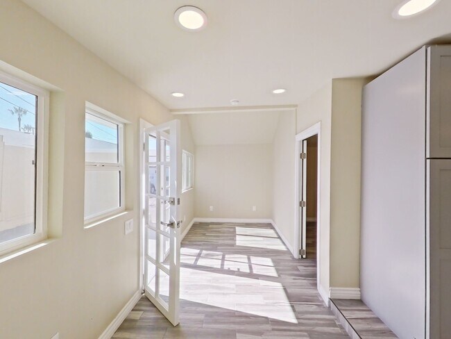 Foto del edificio - 1 Bedroom Cottage in the heart of Laguna B...