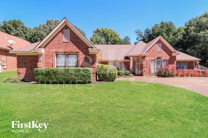 Foto principal - 8737 Grandbury Pl