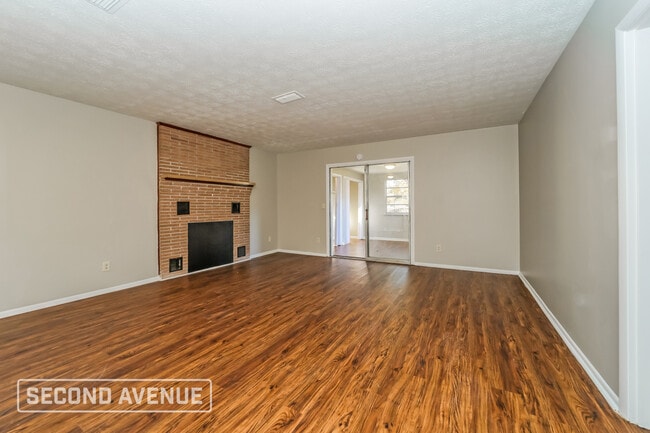 Building Photo - 6619 Pinnochio Dr