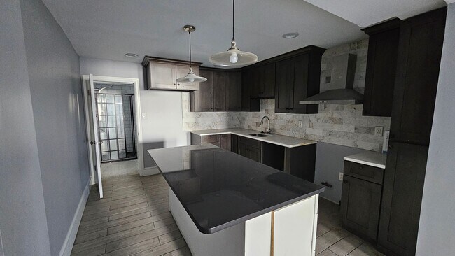 Foto del edificio - Coming soon!