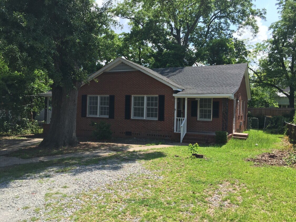 1540 11th Avenue / Hemlock Apartment for Rent in Columbus, GA