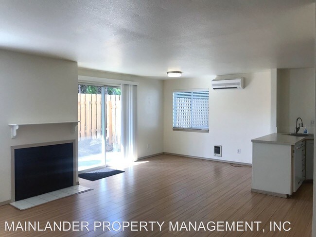 Building Photo - 3 br, 2.5 bath House - 7266 SE THIESSEN RD