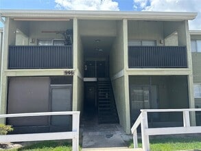 Building Photo - 946 Lake Destiny Rd