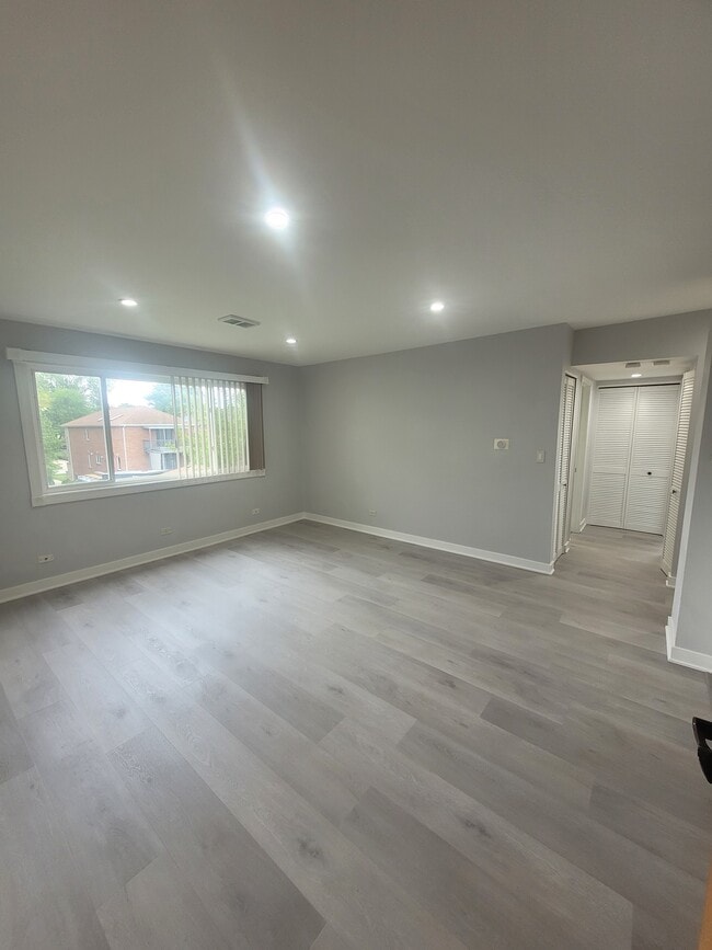 Building Photo - 3848 25th Ave