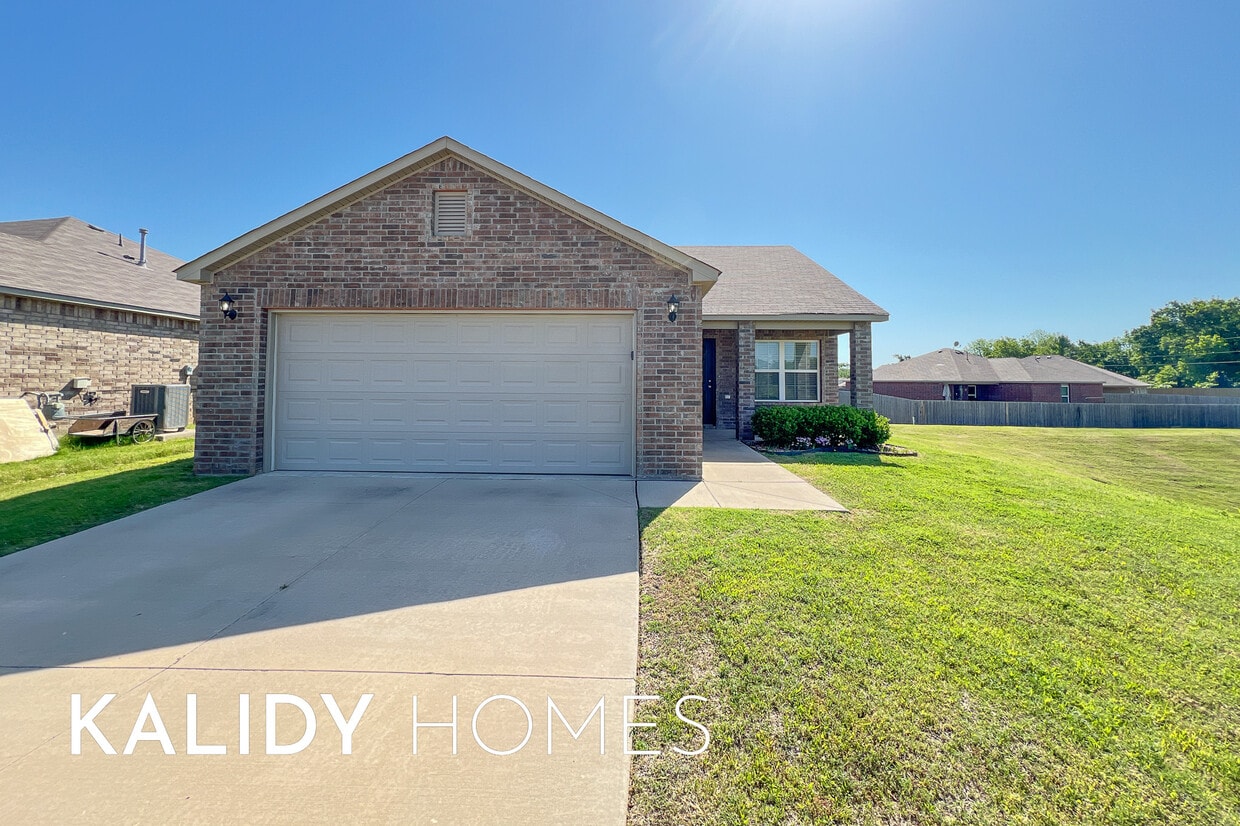Photo - 1690 Bartlett Dr (Newcastle, OK)
