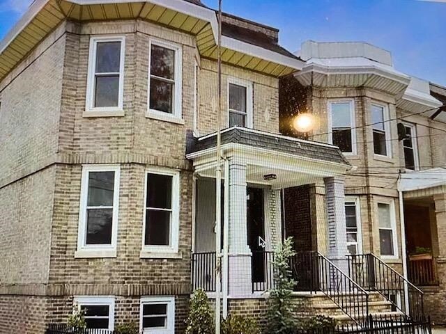 Foto del edificio - 450 Gregory Ave