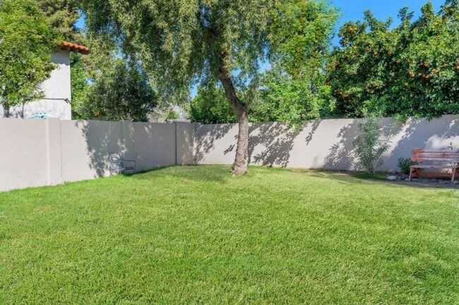 Interior Photo - Valencia