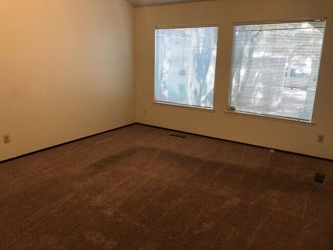 Foto del edificio - Alviso St