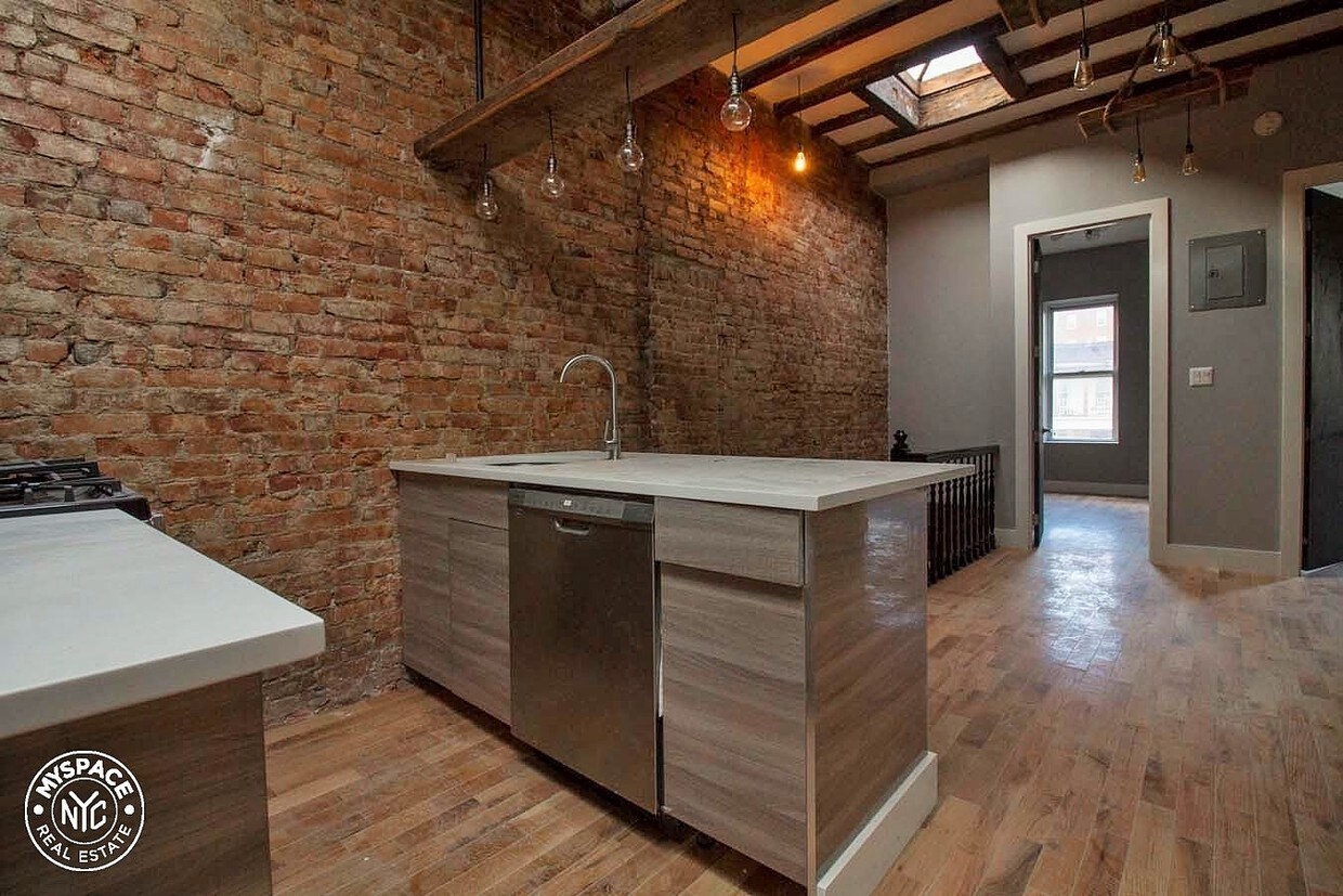 2722 Glenwood Rd, Brooklyn, NY 11210 Apartments in Brooklyn, NY