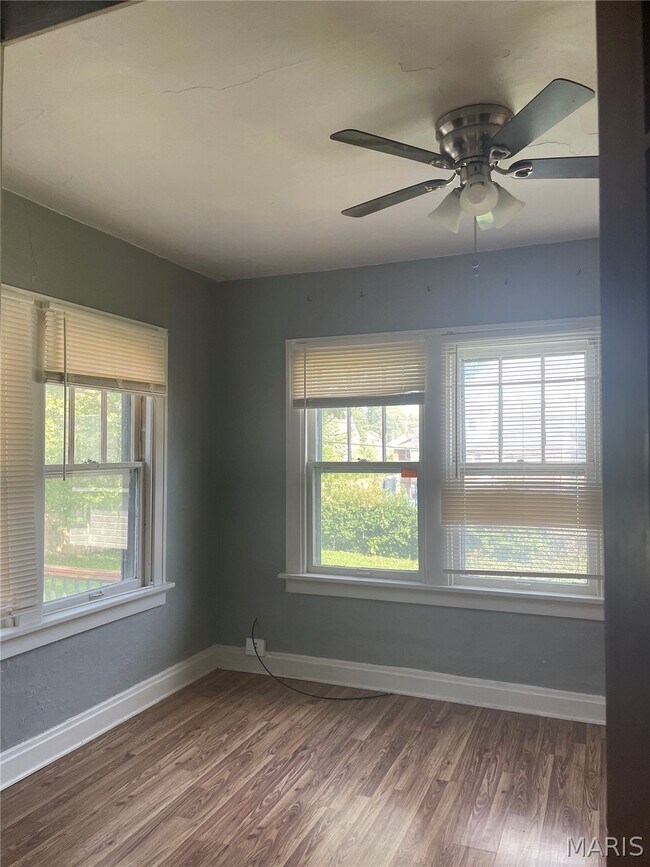 Building Photo - 3802 Melba Pl