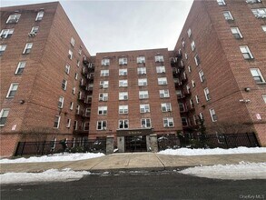 Building Photo - 1 Vincent Rd