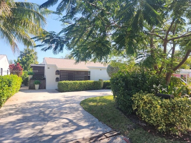 Building Photo - 1324 NW 1st Ave