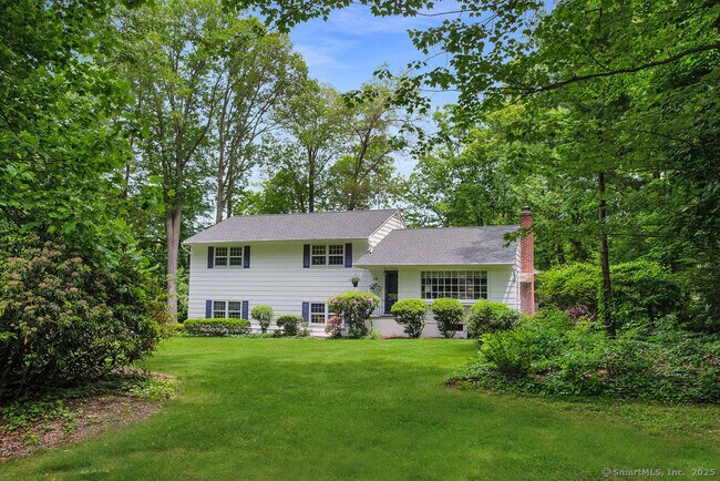 Foto del edificio - 39 Whiffle Tree Ln