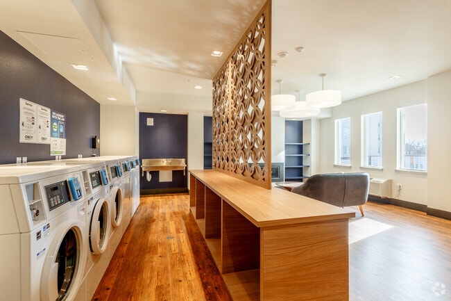 Laundry Room - Elisabetta