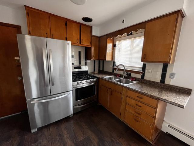 Building Photo - 2 bedroom in CHICAGO IL 60619