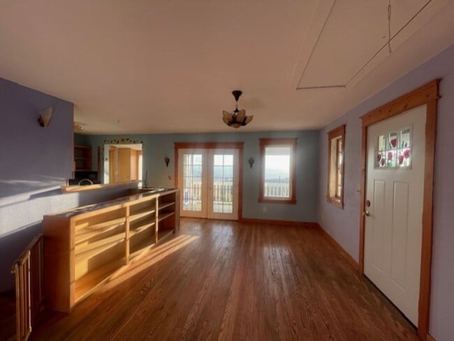 Building Photo - Views Views Views 2 Bed 2 Bath Home in Jer...