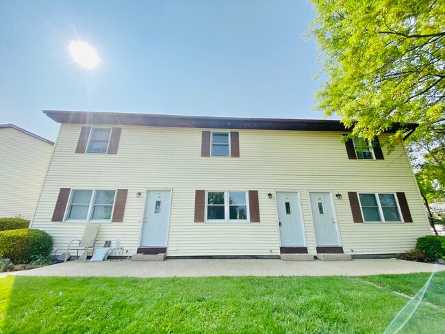 Building Photo - 107 Clearview Ct