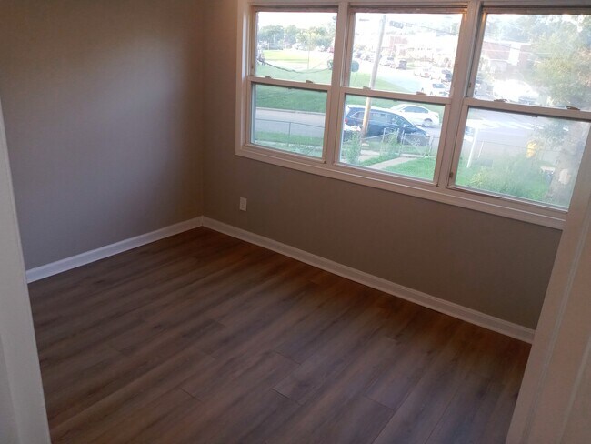 Foto del edificio - 429 Caledonia Ave