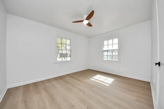 Building Photo - 3726 Las Palmas St