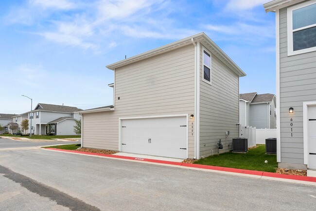 Building Photo - 5909 Cooper Cash