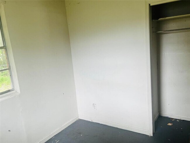 Foto del edificio - 2120 Pullman Ave