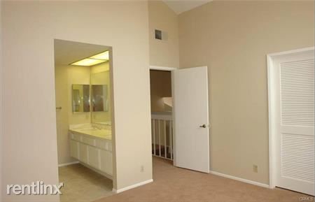 Building Photo - 3 br, 2 bath House - 10 Alba W
