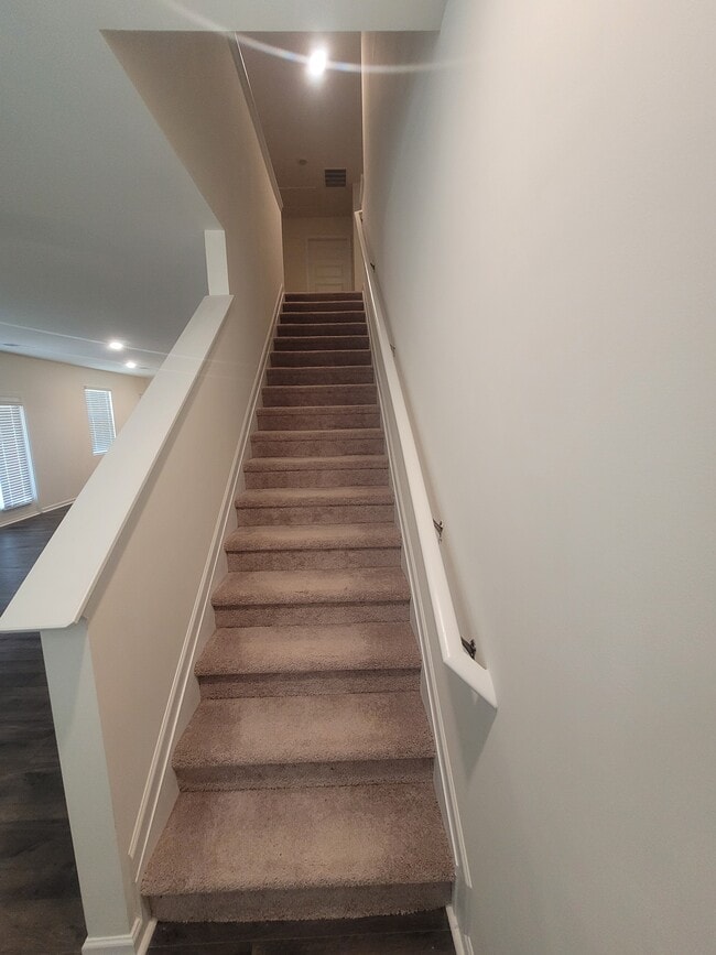 Building Photo - 2021 Vidalia Ct
