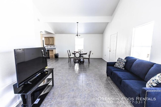 Building Photo - 9045 Hines Cir