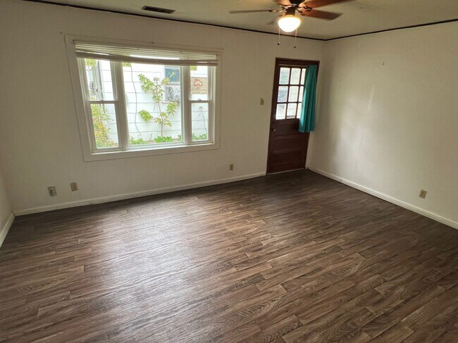 Foto del edificio - 3 Bed Bungalow in Urbana
