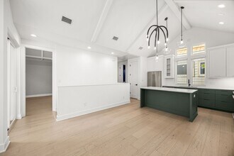 Building Photo - 1312 Heslep St