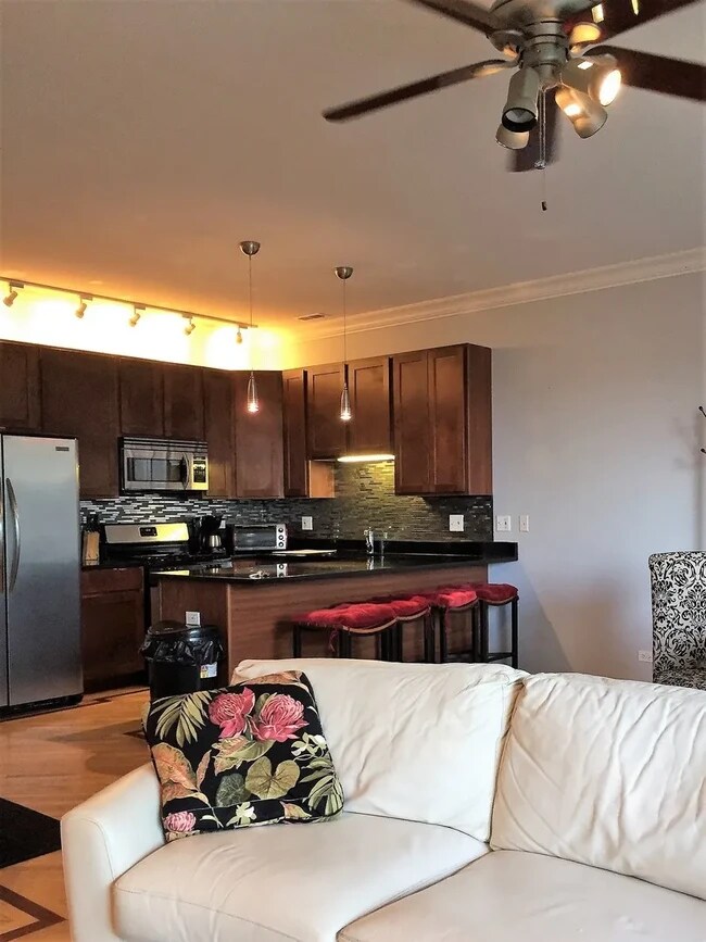 Foto del edificio - 2629 W Chicago Ave