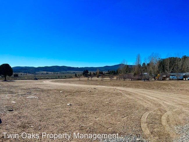 Building Photo - 3 br, 3 bath House - 15929 Greenleaf Springs