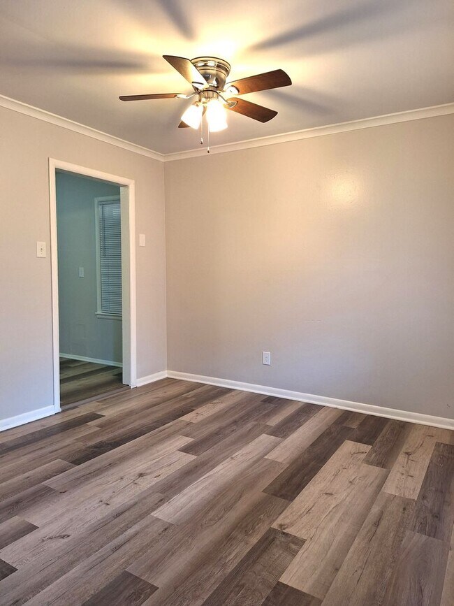 Building Photo - Very Nice Newly Rehabbed Home in Frayser