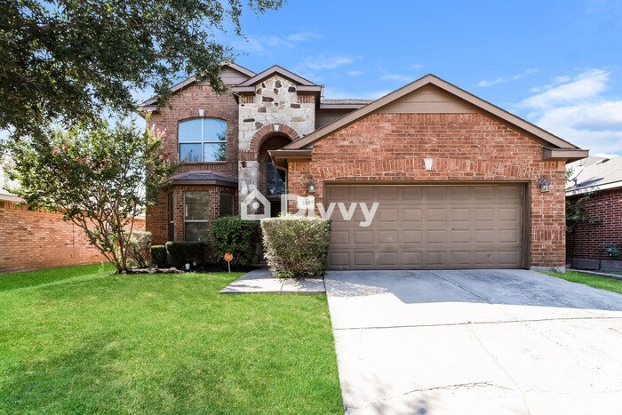 Foto principal - 304 Bluefinch Dr