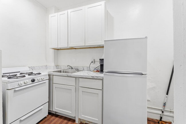 Building Photo - 527 W 162nd St