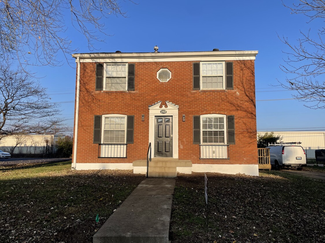 Foto principal - 2913 Abigail Dr