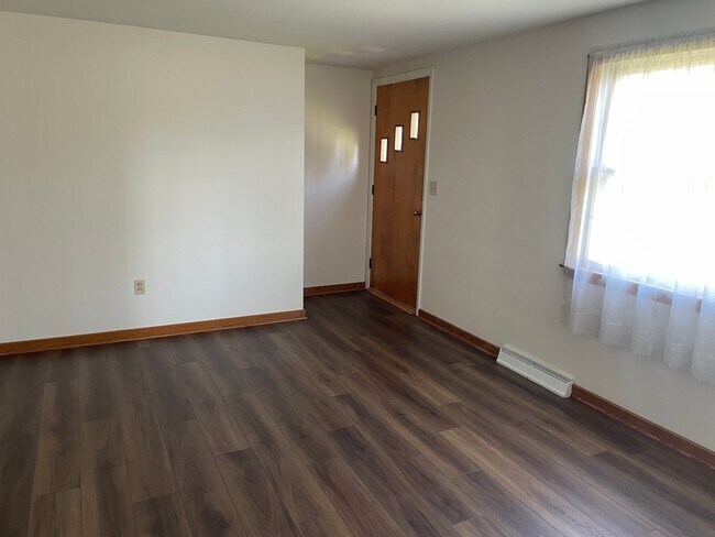 Foto del edificio - 420 E Maple St
