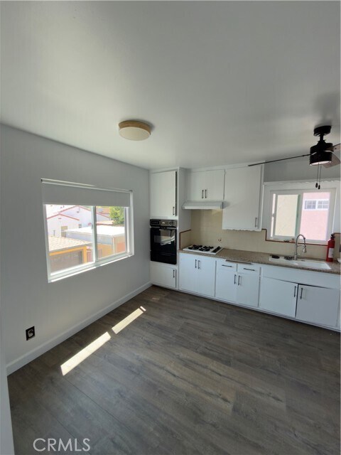 Foto del edificio - 1023 W 19th St