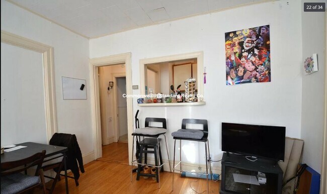 Building Photo - 100 Saint Marys St. Unit 8