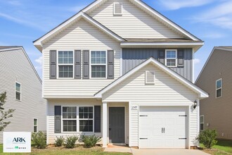 Building Photo - 2149 Southlea Dr