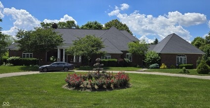 Building Photo - 9628 Summerlakes Dr