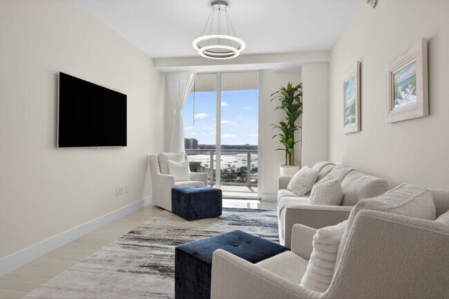 Building Photo - 3100 N Ocean Dr