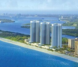Building Photo - 15901 Collins Ave