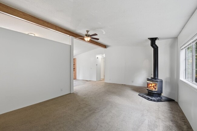Building Photo - 27412 NE 45th St